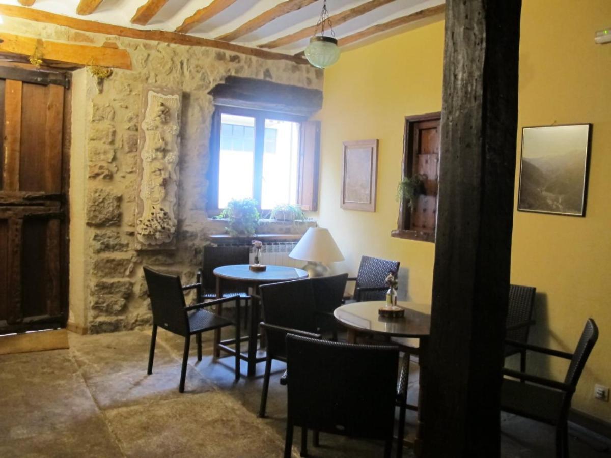 Casa Barria Hotel Pradoluengo Eksteriør billede